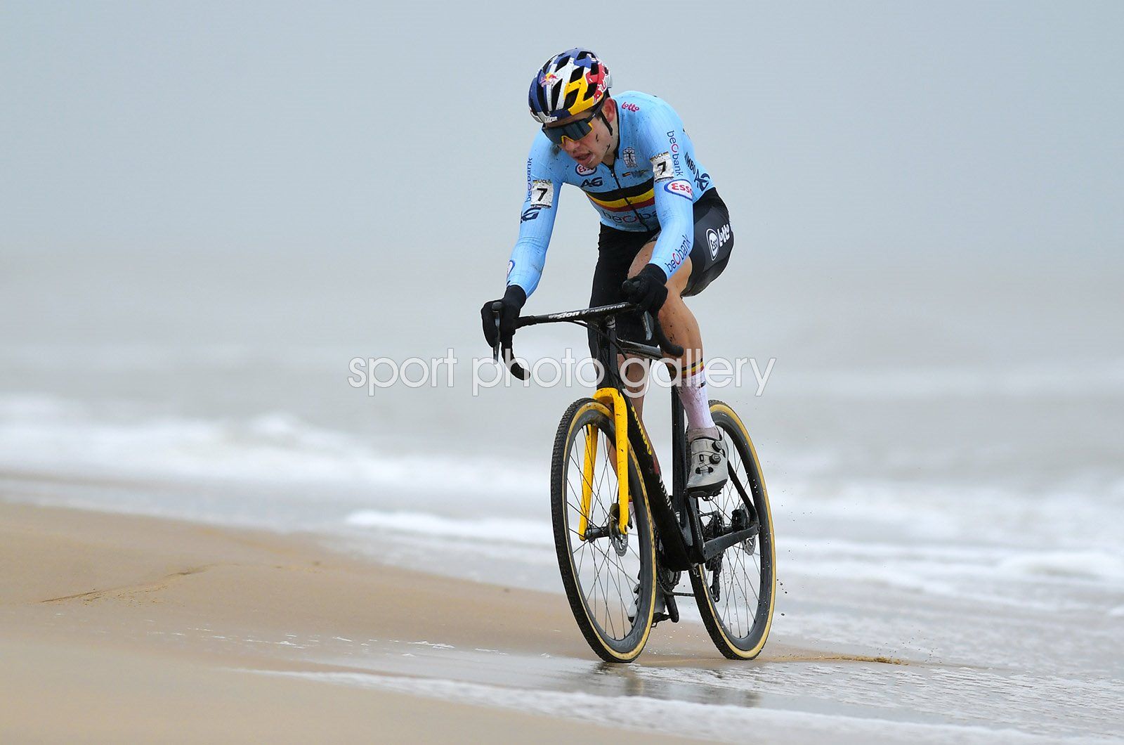 1600x1060 Wout Van Aert Belgium Cyclo Cross Worlds Oostende 2021 Image