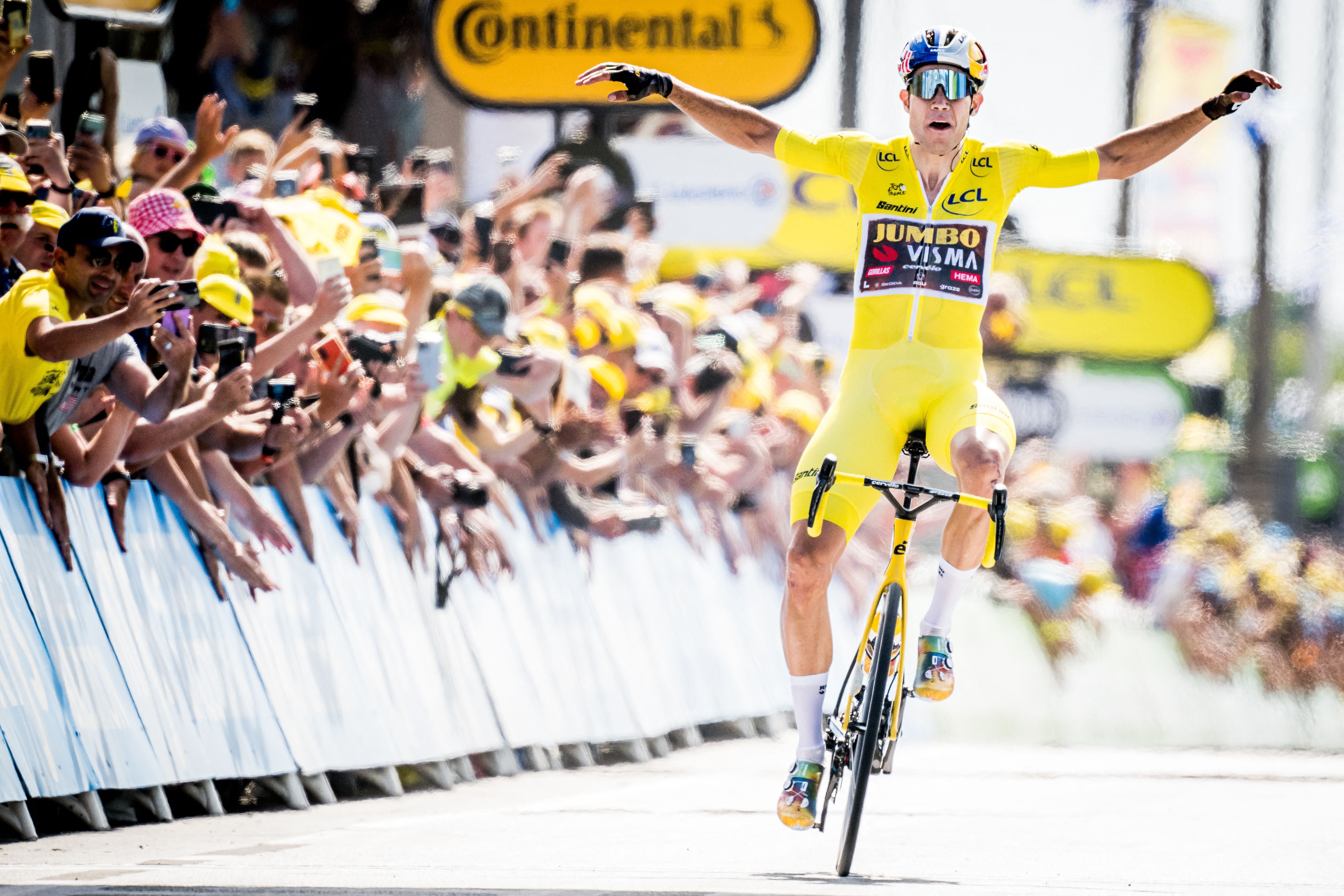 5728x3819 Wout van Aert wins Tour de France stage 4 in style and extends overall lead Boston Globe