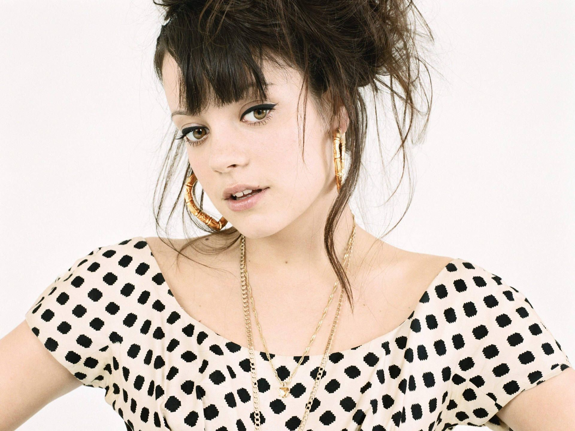 1920x1440 Lily Allen (7) Wallpaper