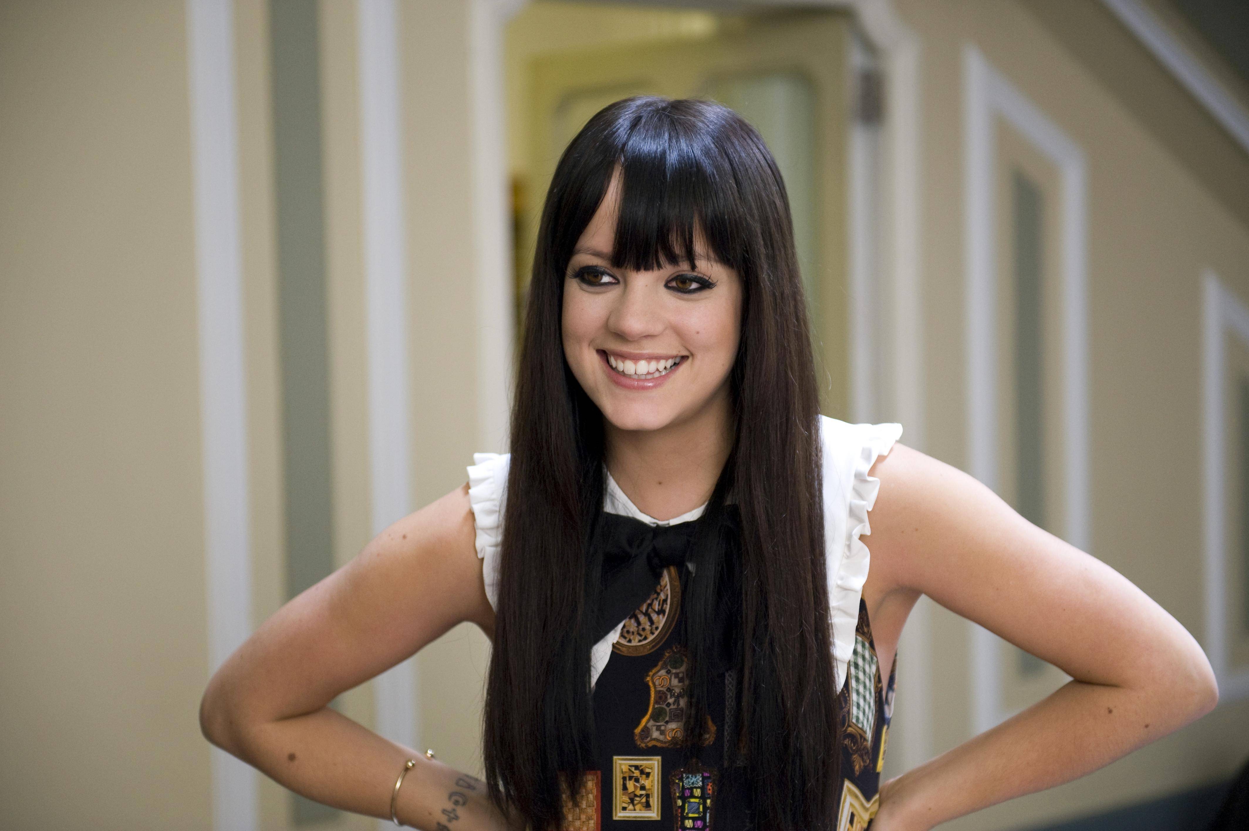 4256x2832 Lily Allen Desktop Wallpaper