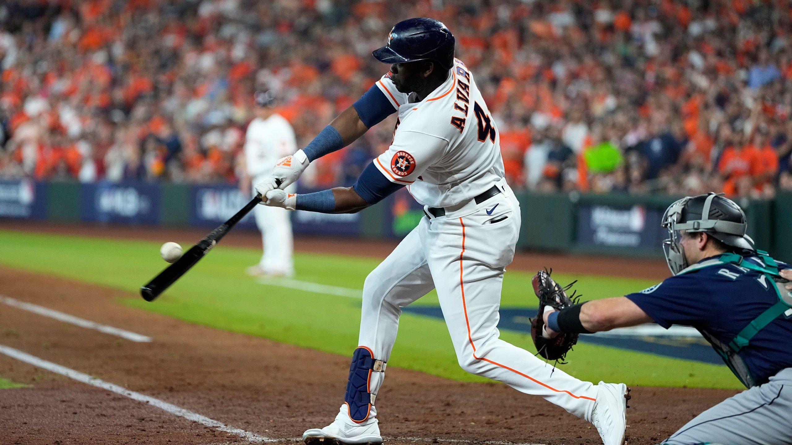 2560x1440 Yordan Alvarez changes Astros' mood, fate with one swing in Game 1 of ALDS