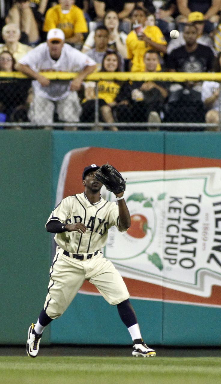 736x1278 Andrew McCutchen