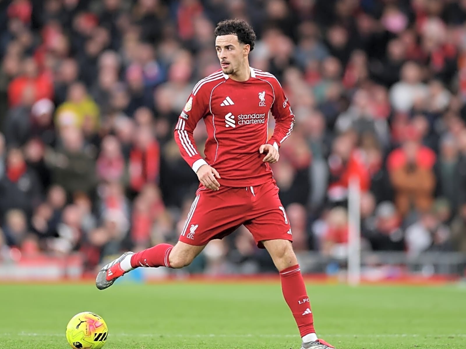 1600x1200 Jones attracts interest from English rival and Euro giants as talks of Liverpool exit gather pace