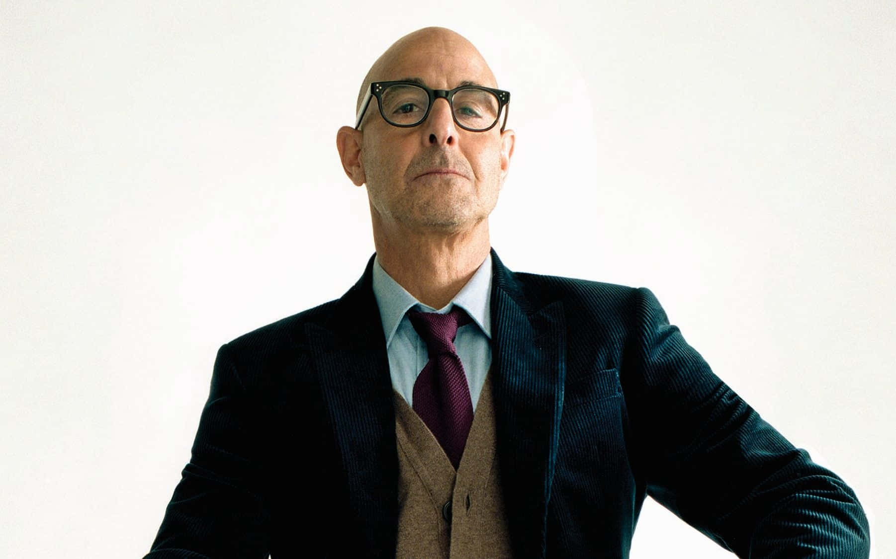 1802x1125 Download Multi Talented Actor Stanley Tucci In Suave Pose Wallpaper