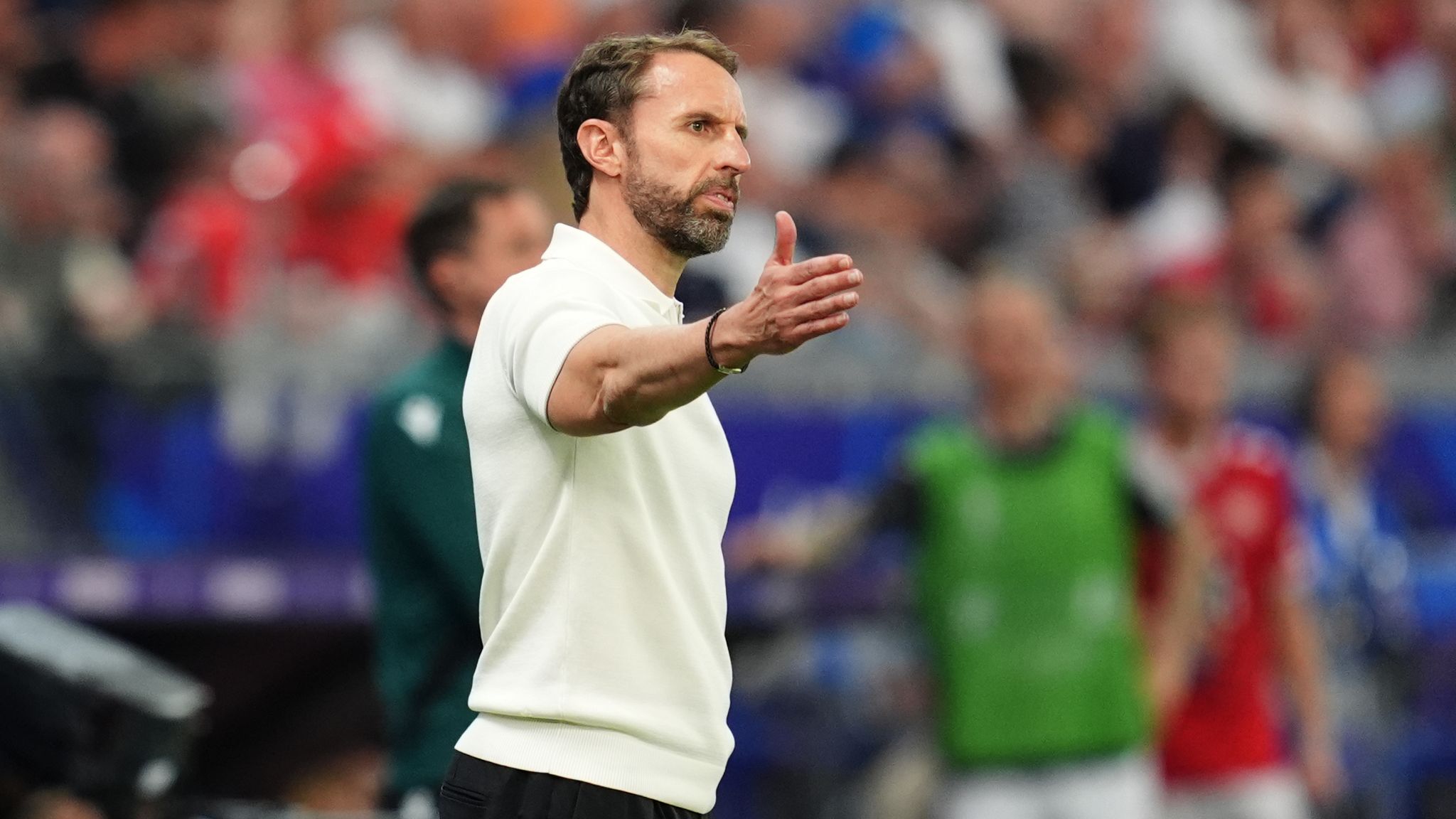 2048x1152 Euro 2024: Gareth Southgate suggests England players are not fit enough