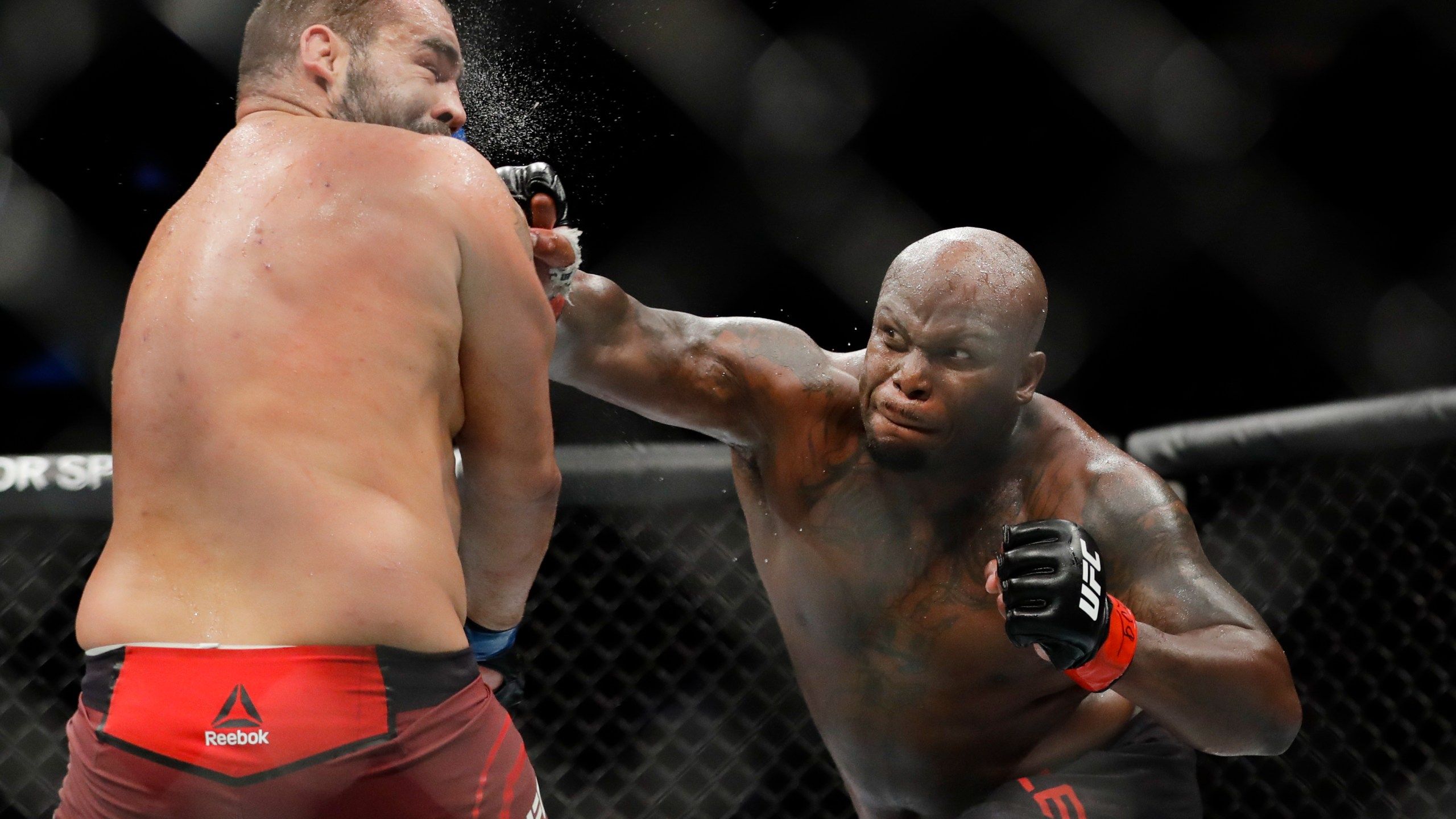 2560x1440 Hometown hero: Houston's Lewis fights for interim UFC title