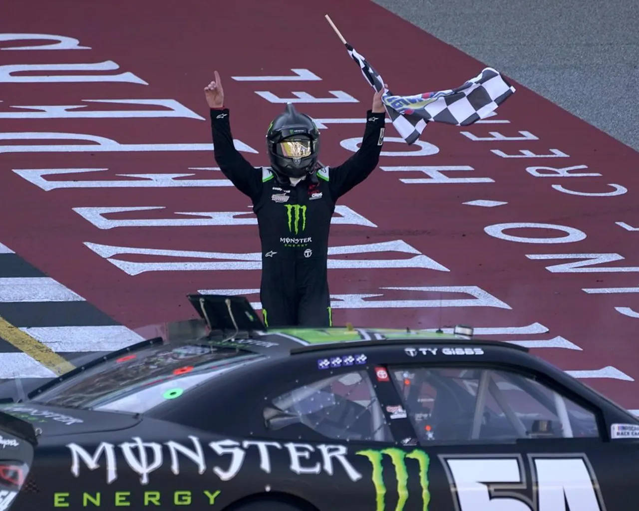 1280x1024 Download Ty Gibbs Holding The Checkered Flag Wallpaper