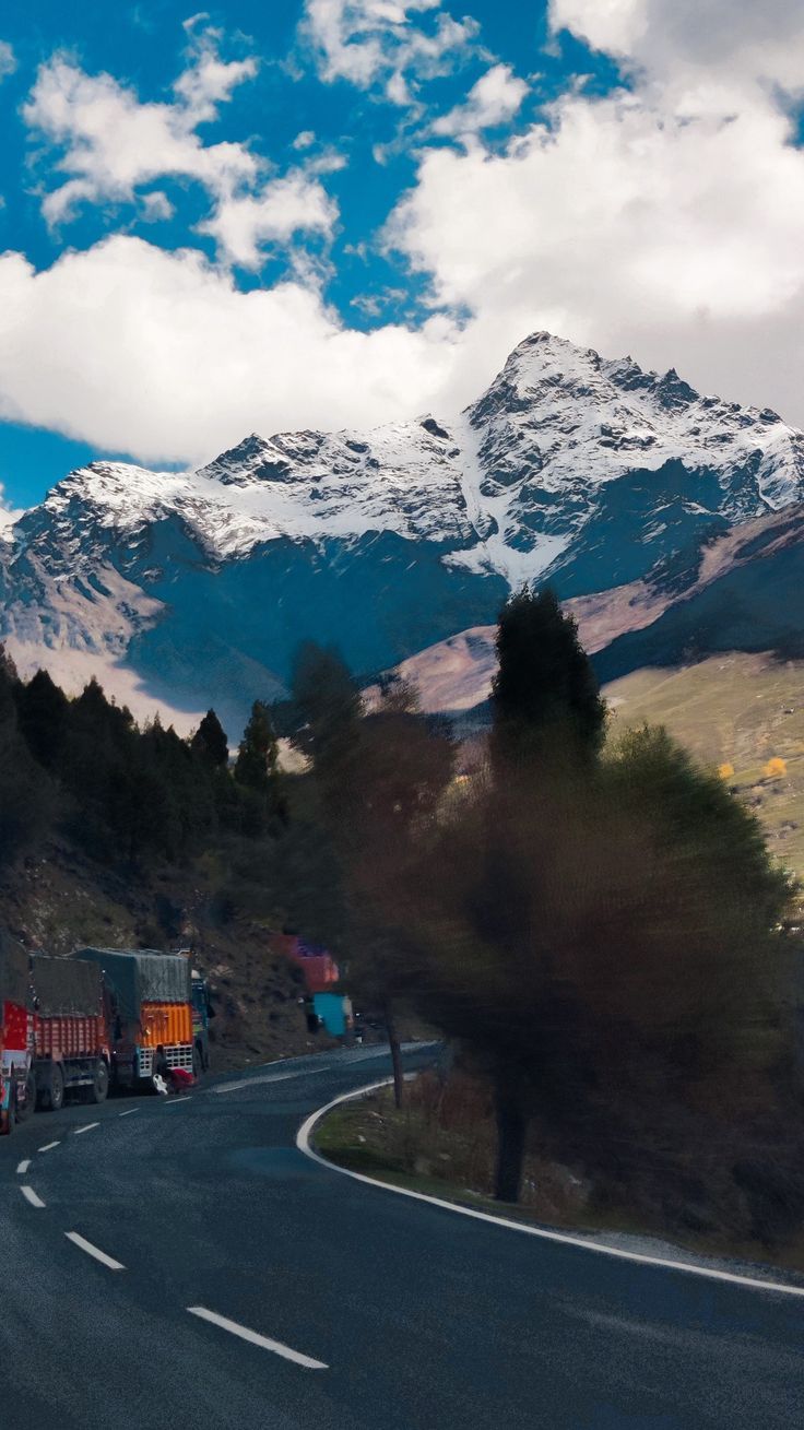 736x1309 Manali. Jispa. Darcha. Leh Ladakh Road Trip