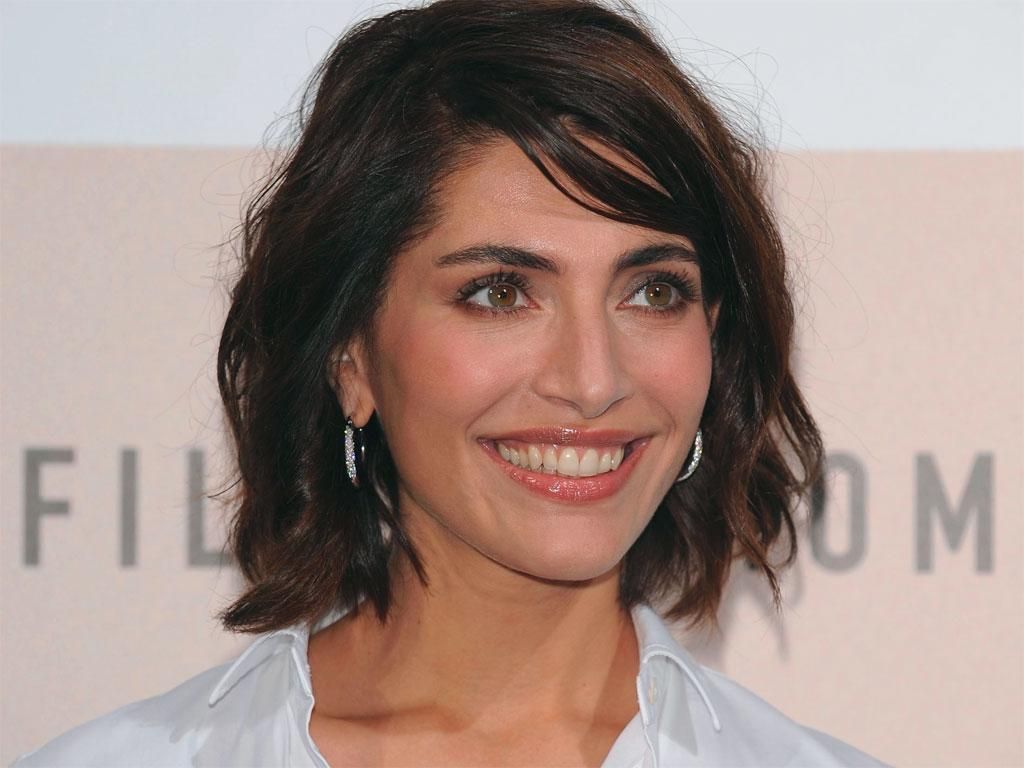 1024x768 Caterina Murino