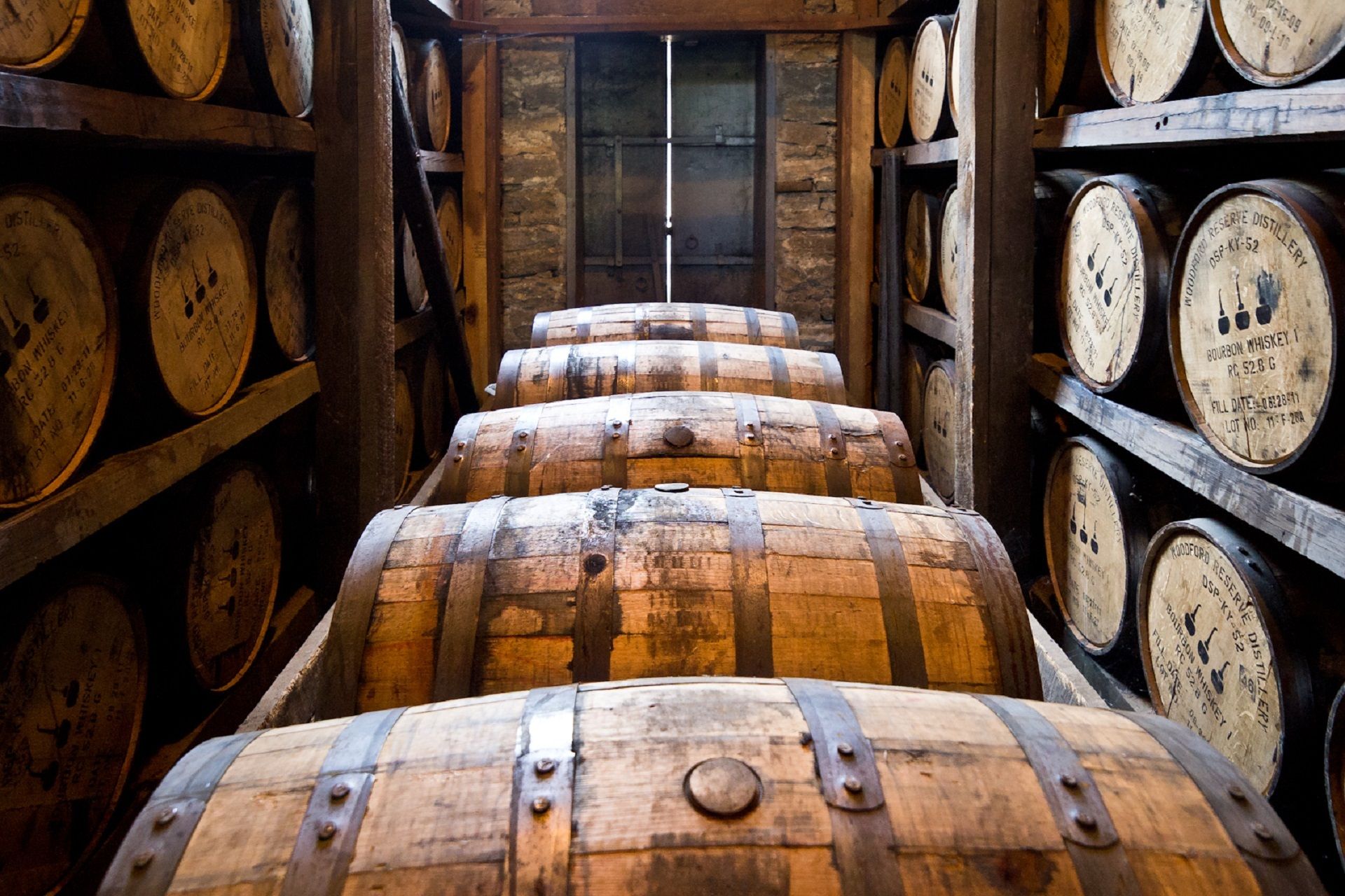 1920x1280 Free Image : wood, drink, lumber, barrel, liquor, whiskey, stall, aging, winery, bourbon, man made object, adult beverage, distillery barrels, wooden kegs 1920x1280
