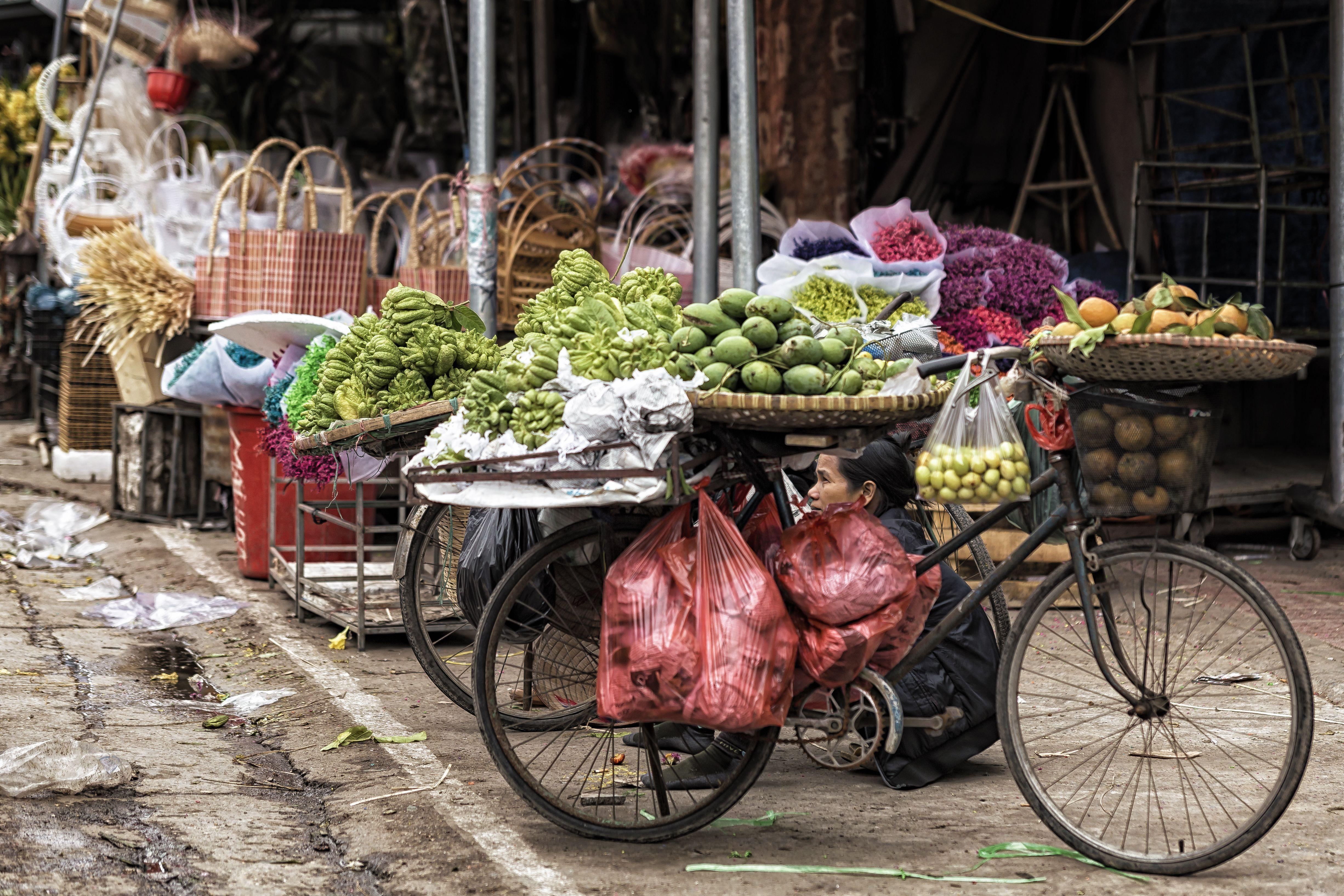 4903x3269 Hanoi Wallpaper