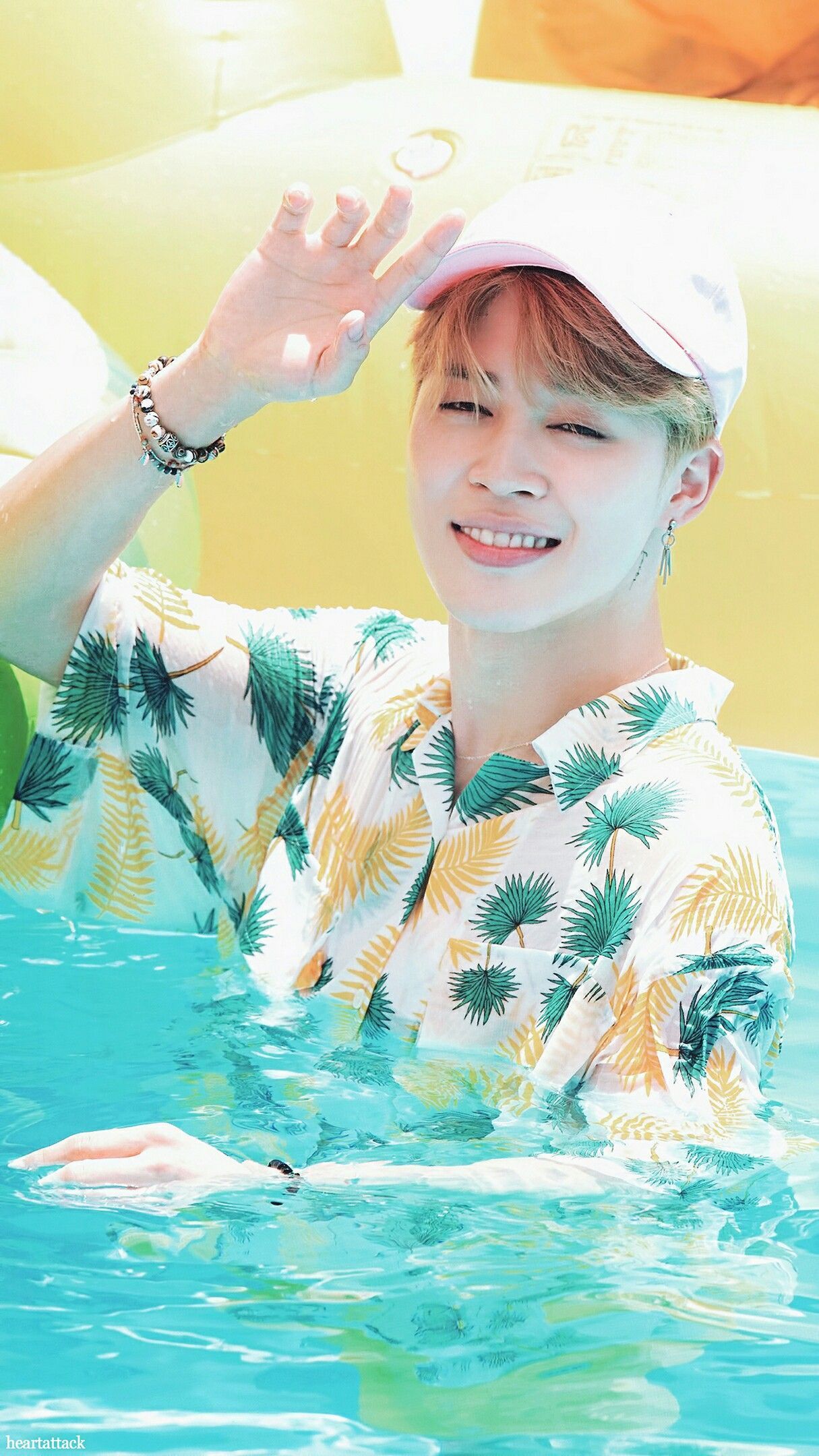 1215x2160 Jimin Taehyung Summer Wallpaper
