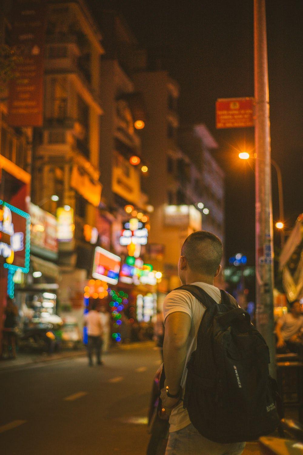 1000x1503 Bui Vien Street Walking Walking Bui Vien Street, Vietnam Picture