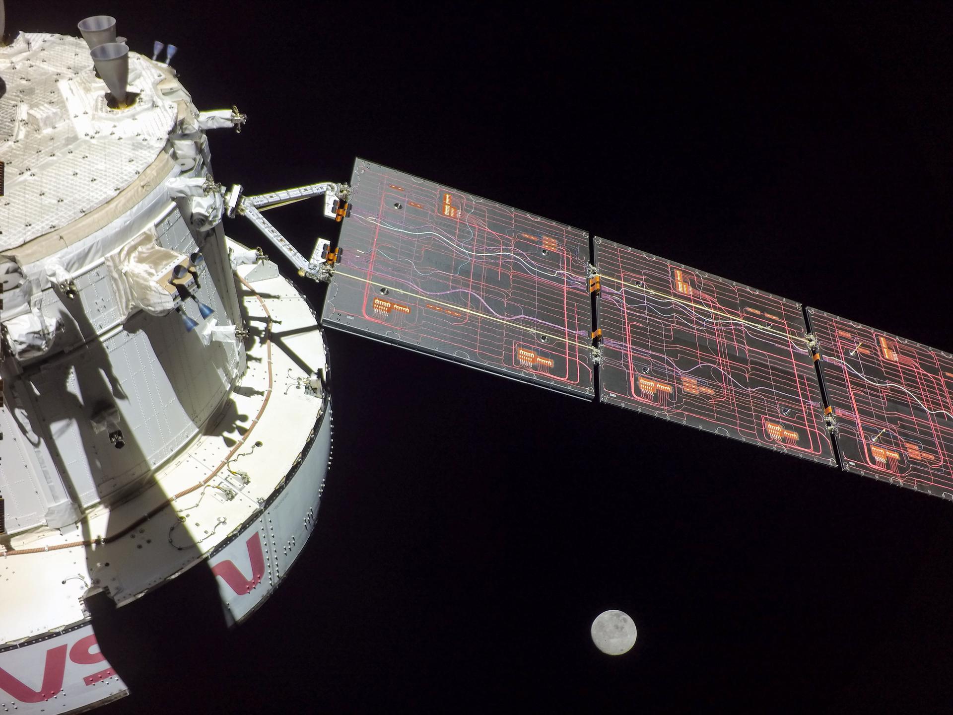 1920x1440 Orion Spacecraft