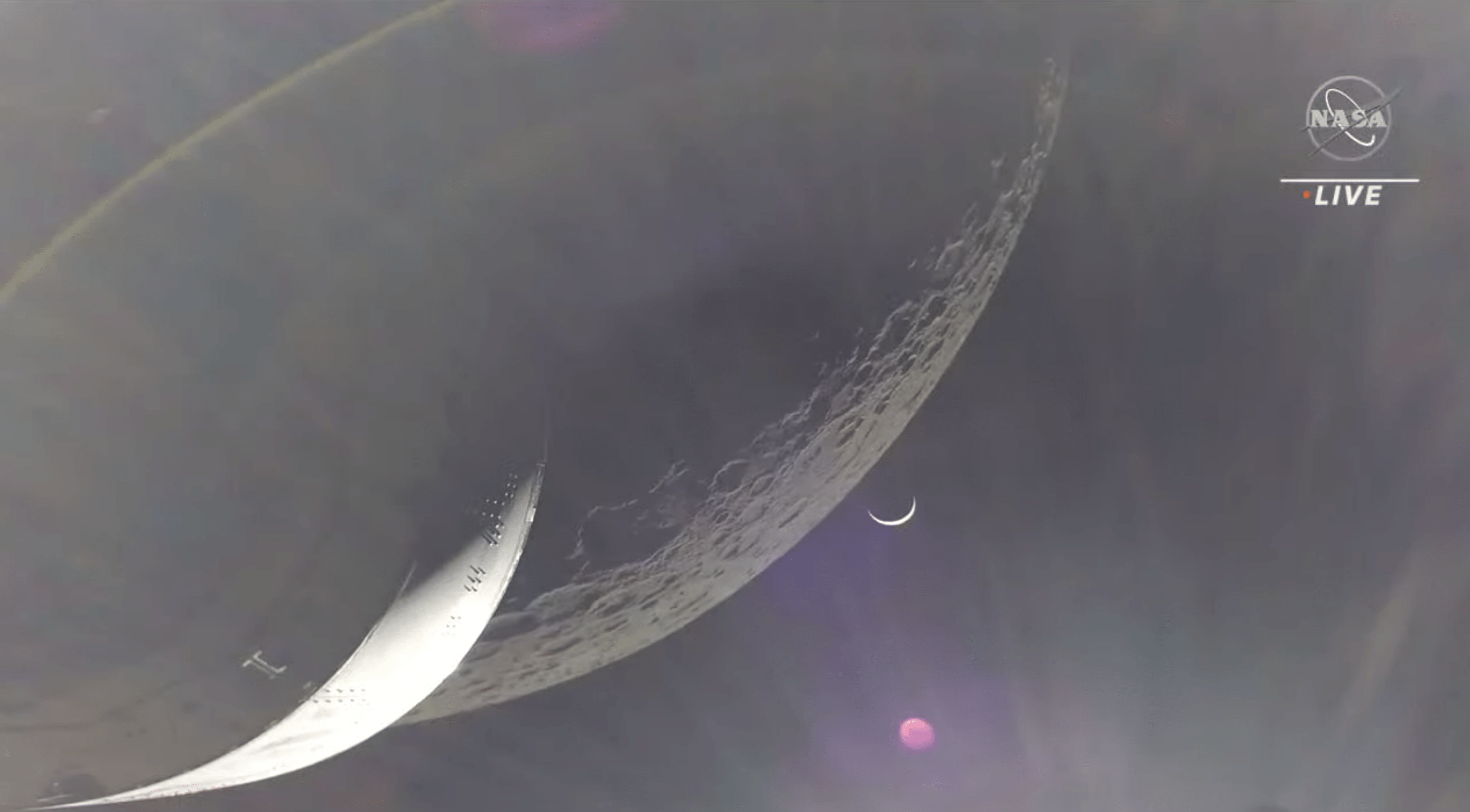 2850x1574 NASA's Orion Spacecraft Beams Back Breathtaking Views Of Earth As It Starts Return Journey