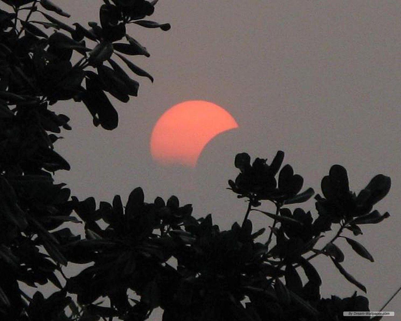 1280x1024 Free Wallpaper Photography wallpaper Solar Eclipse