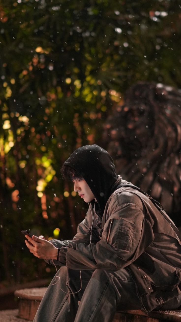 736x1308 The First Frost Wallpaper