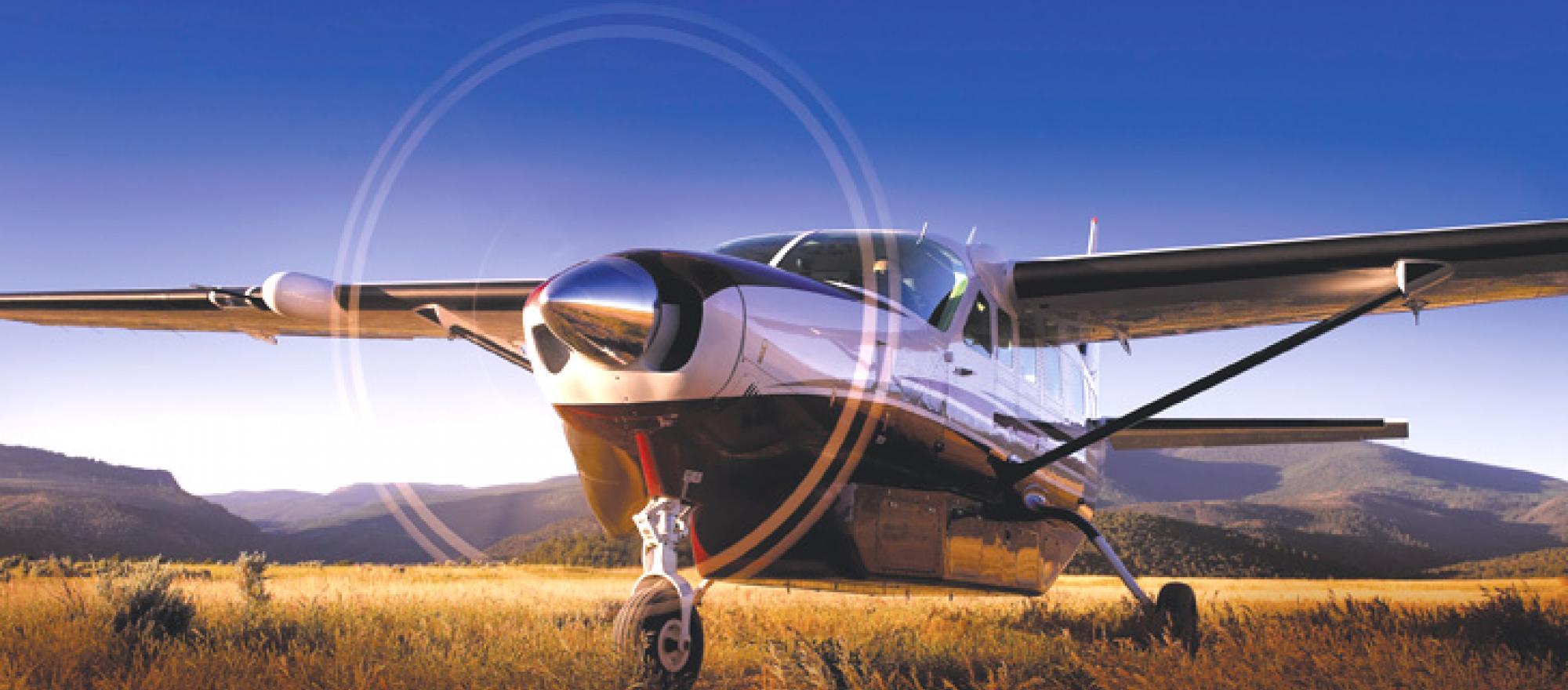 2000x880 Cessna 208B Grand Caravan. Business Jet Traveler