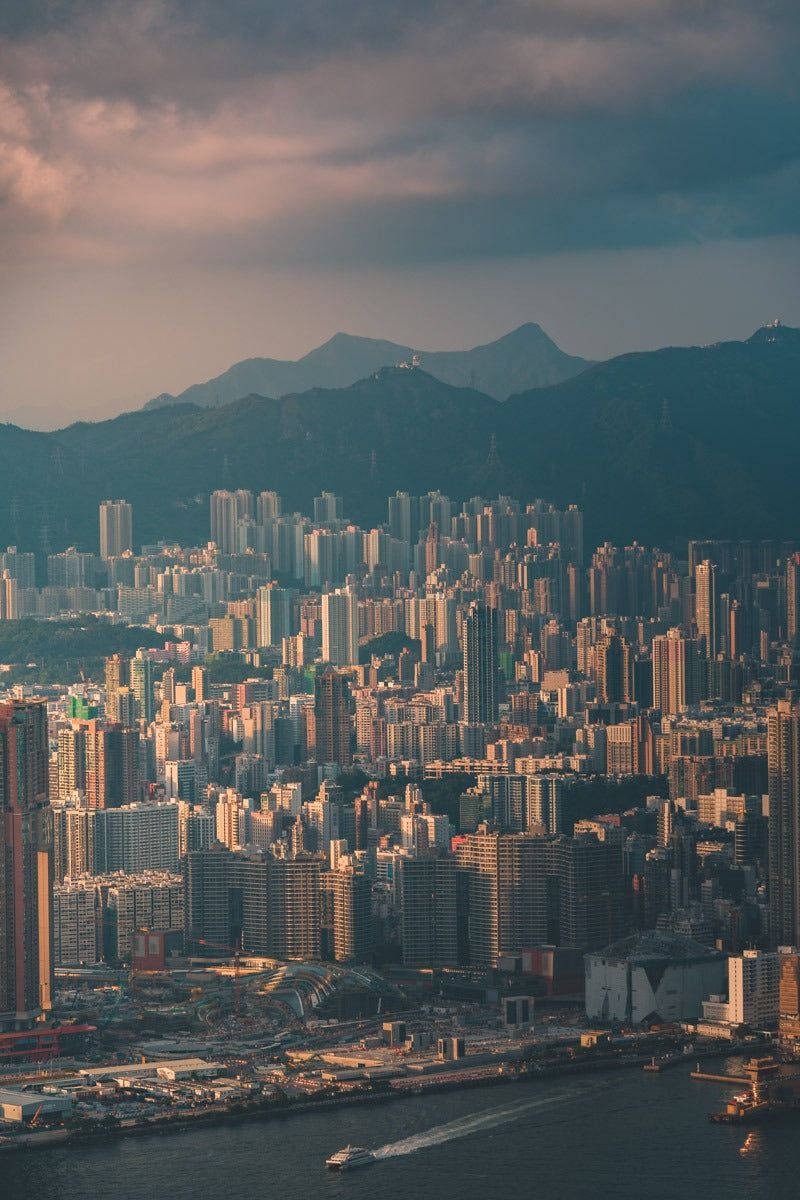 800x1200 Lugard Road Victoria Peak best view in Hong Kong