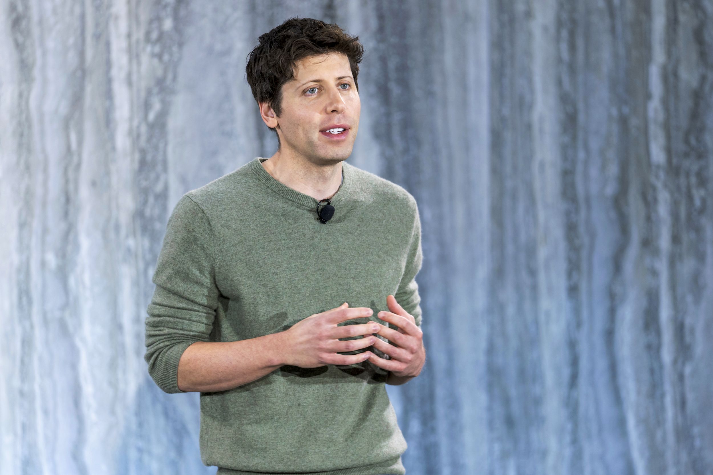 2500x1667 Sam Altman Wallpaper