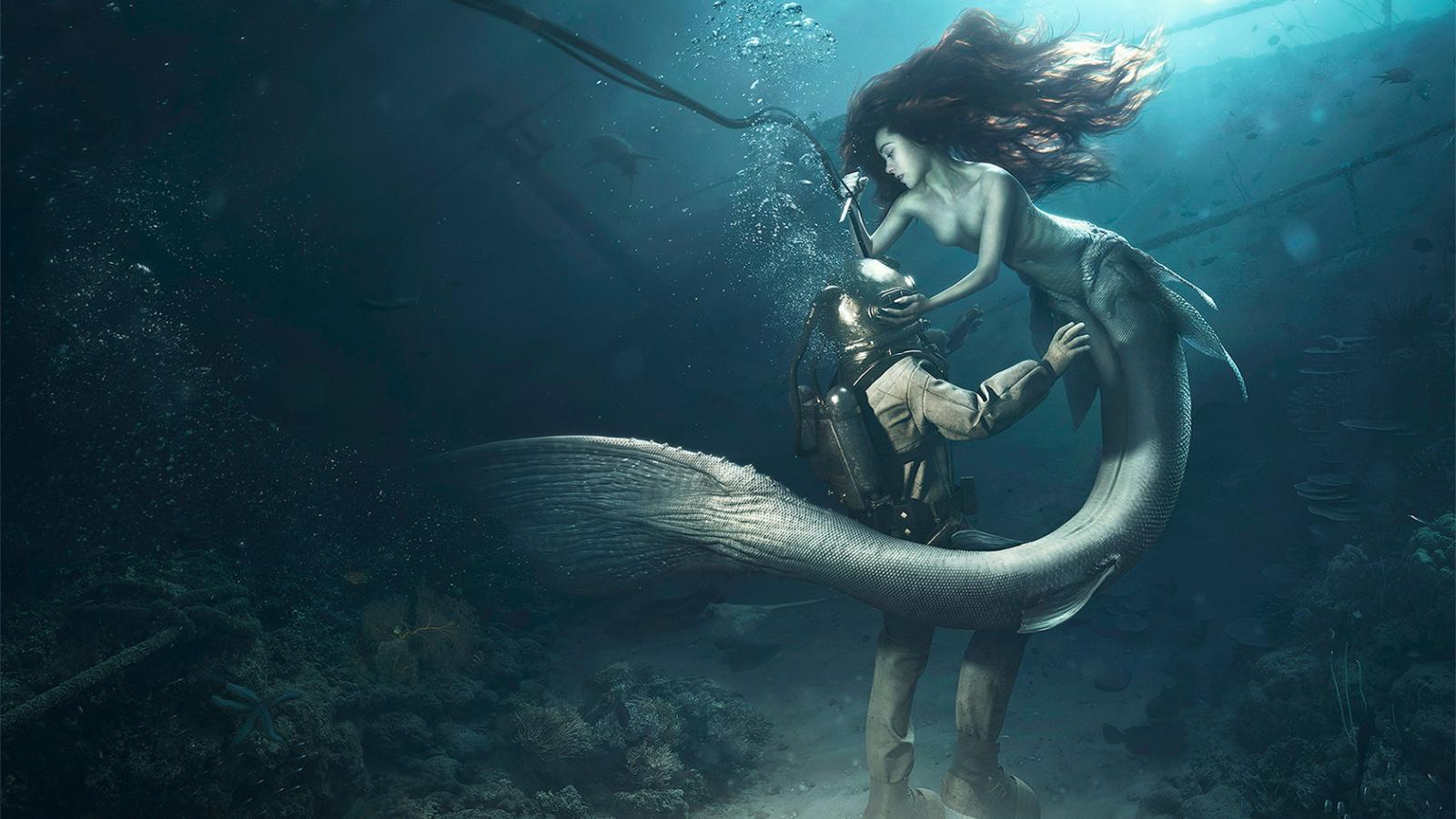 1600x900 Siren Wallpaper