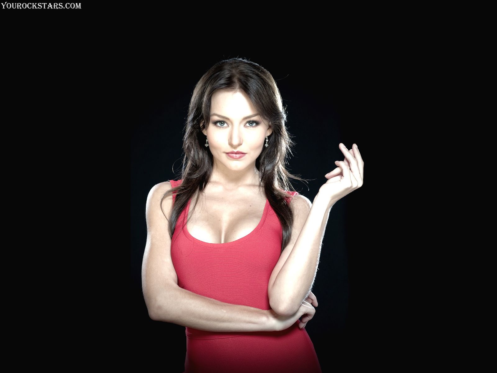 1600x1200 Wallpaper Stuff: Angelique Boyer