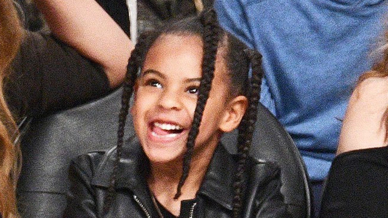 1600x900 Blue Ivy Carter Wallpaper