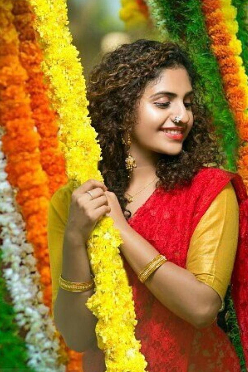 853x1280 PHOTOS- Actress Noorin Shereef of Oru Adaar Love fame