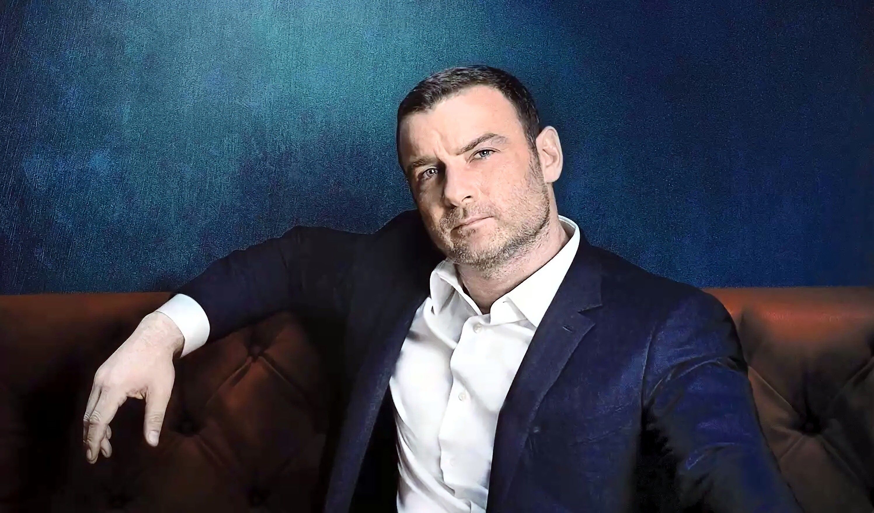 2994x1760 Liev Schreiber Wallpaper