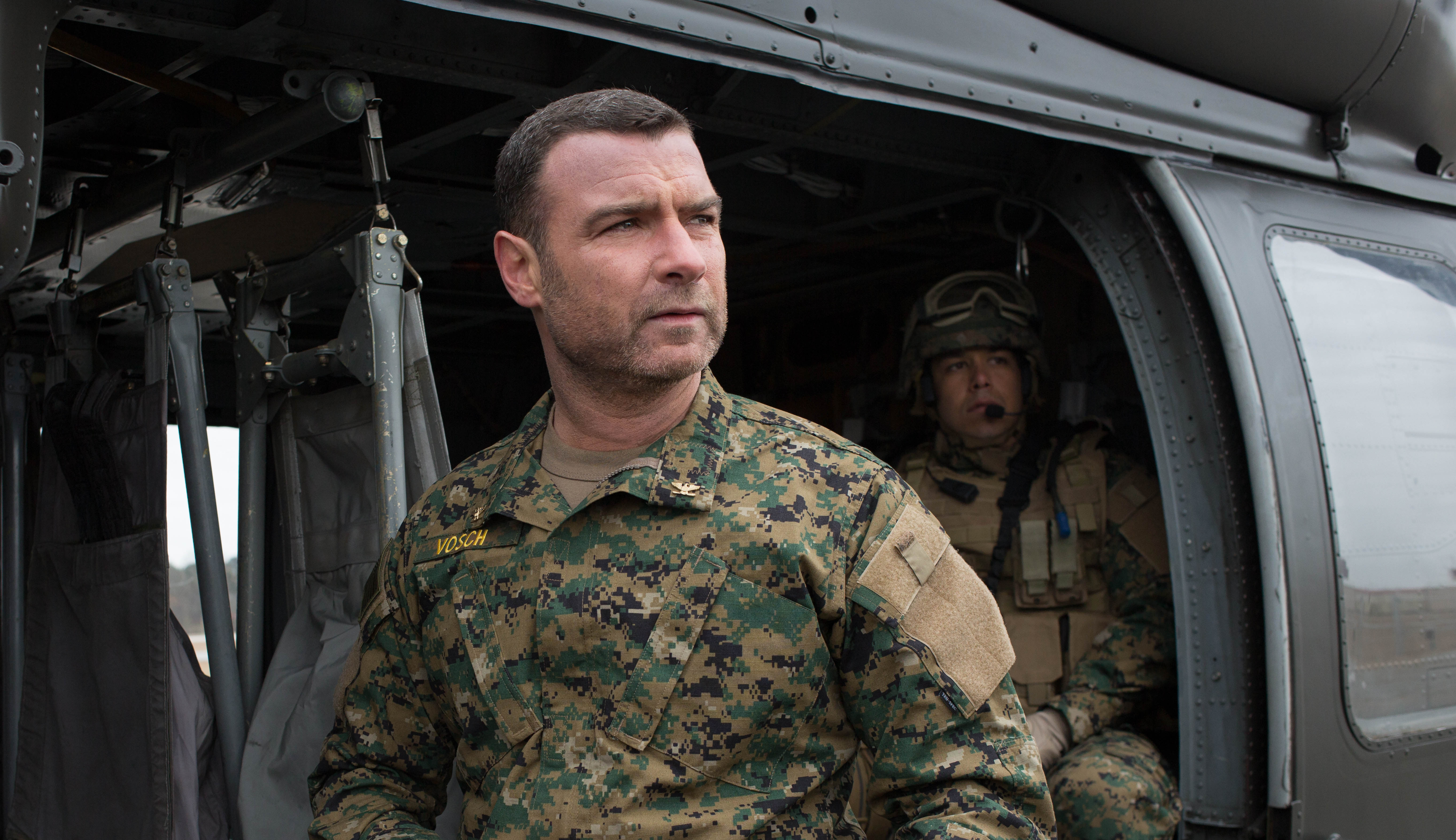 6200x3579 Download Liev Schreiber Movie The 5th Wave 4k Ultra HD Wallpaperx3579
