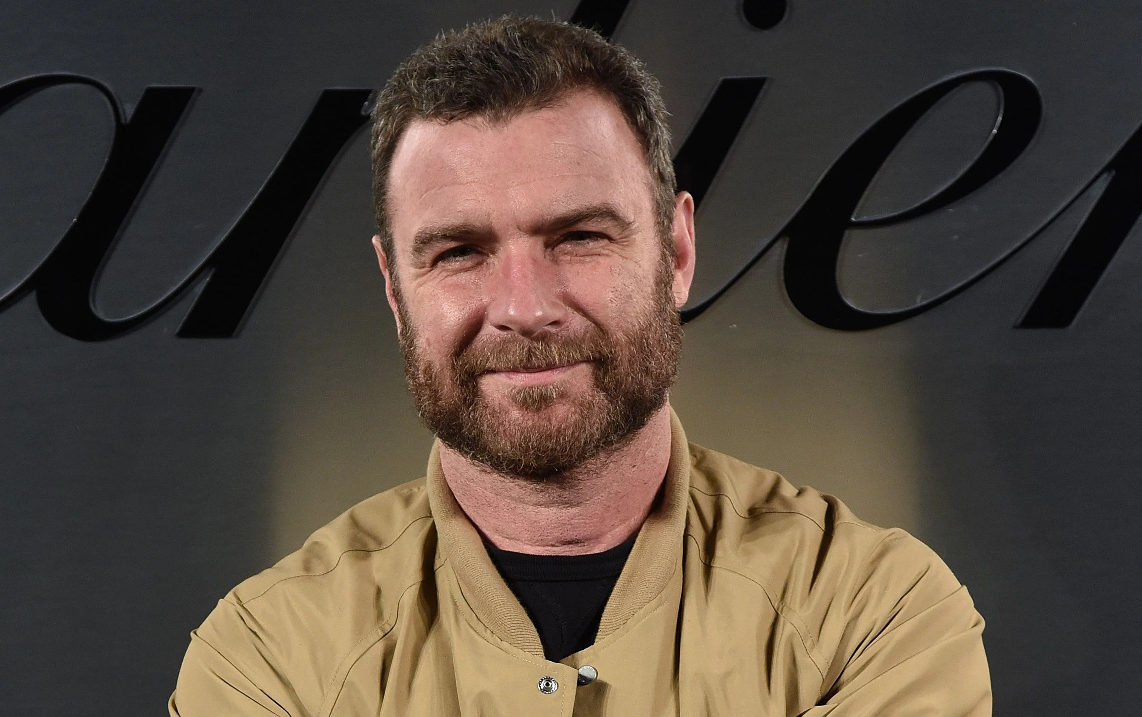 2313x1453 Liev Schreiber Wallpaper
