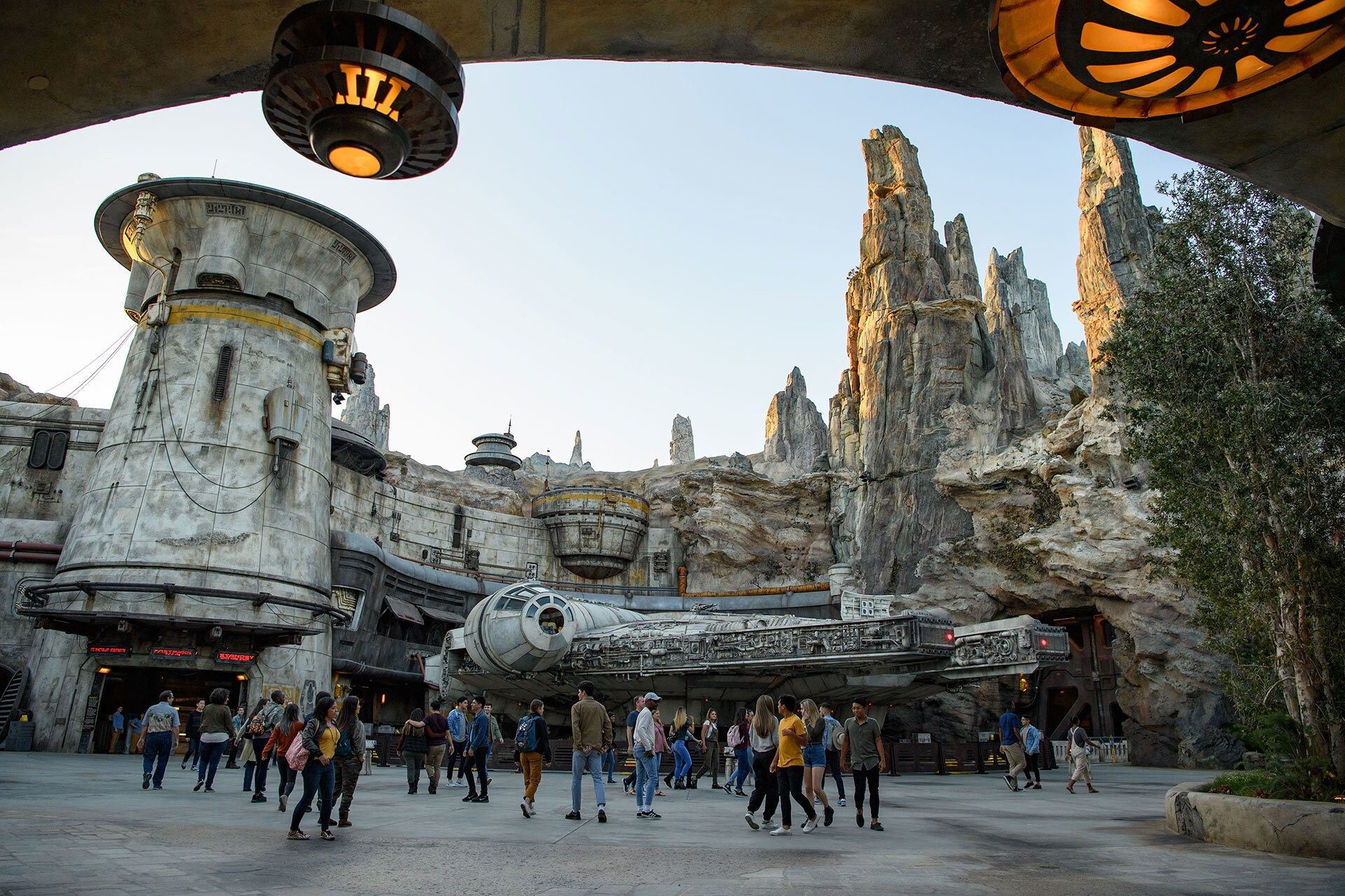 1920x1280 Star Wars: Galaxy's Edge Gallery