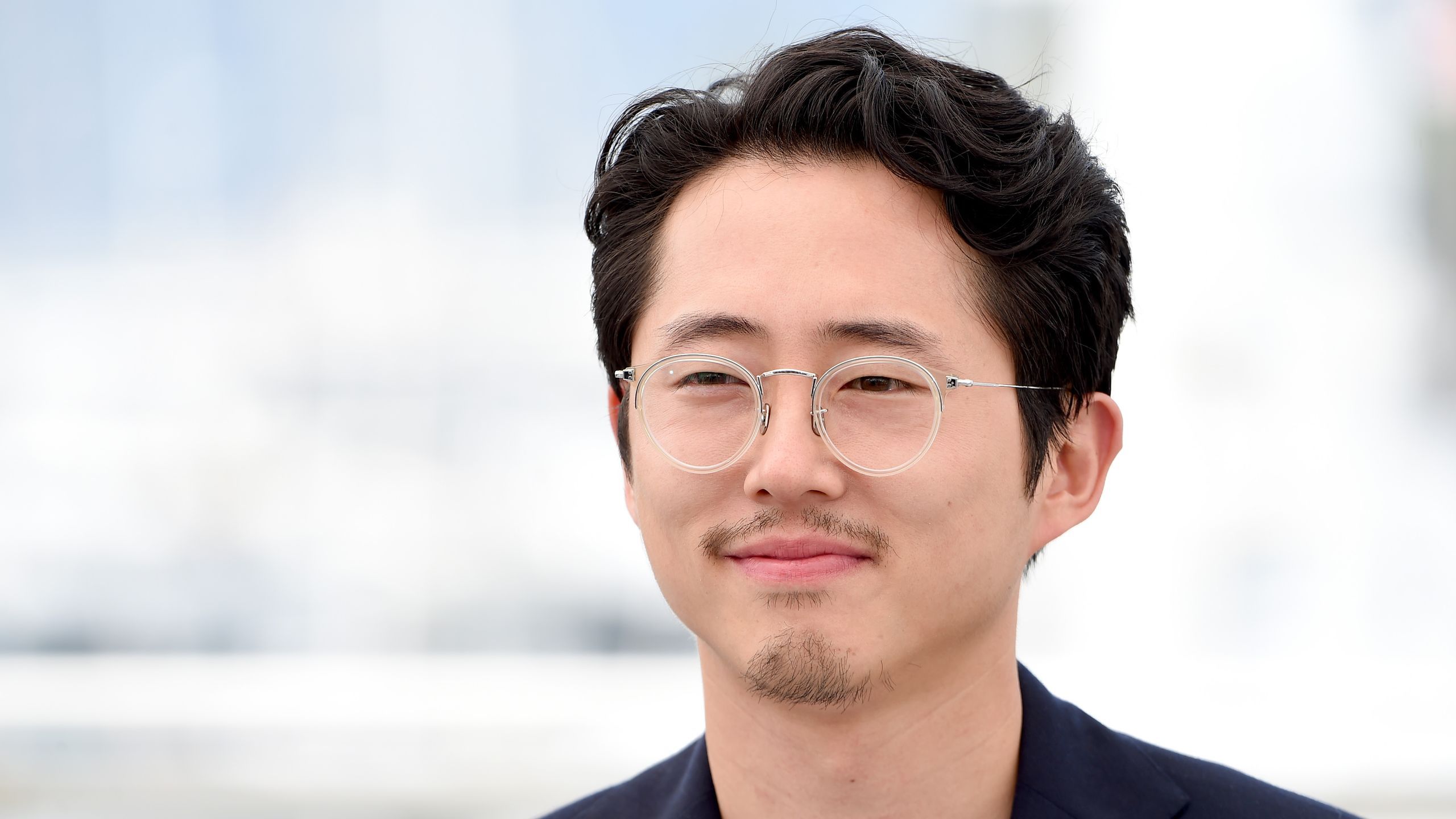 2560x1440 Steven Yeun Wants to Remind You He's Not the Only Asian on TV