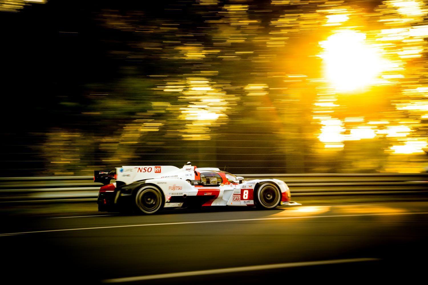 1500x1000 Hours of Le Mans