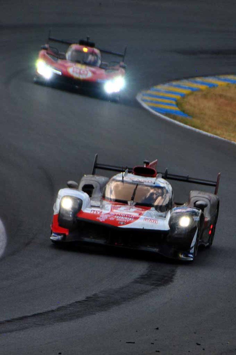 900x1350 Toyota GR010 Hybrid no8 24 Hours of Le Mans 202