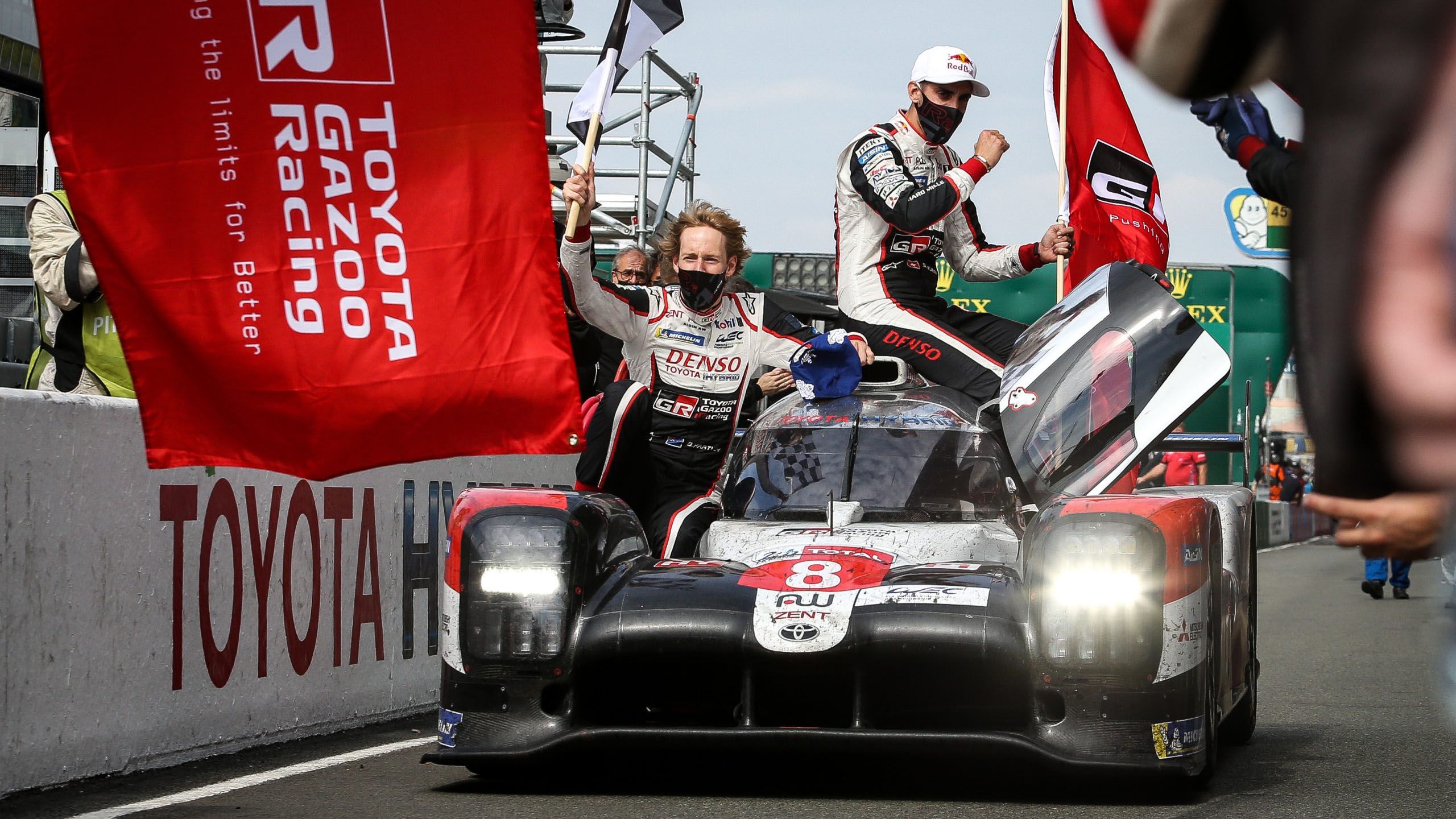 2560x1440 Toyota won the Le Mans 24 Hours. Again