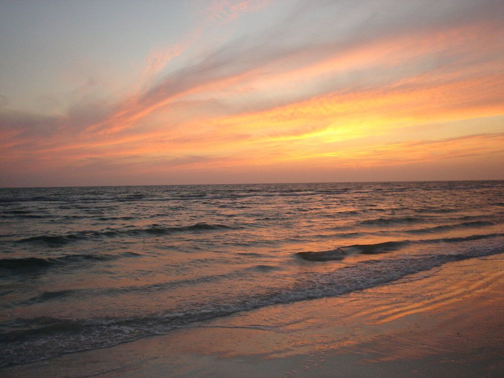 1024x768 St. Petersburg, FL