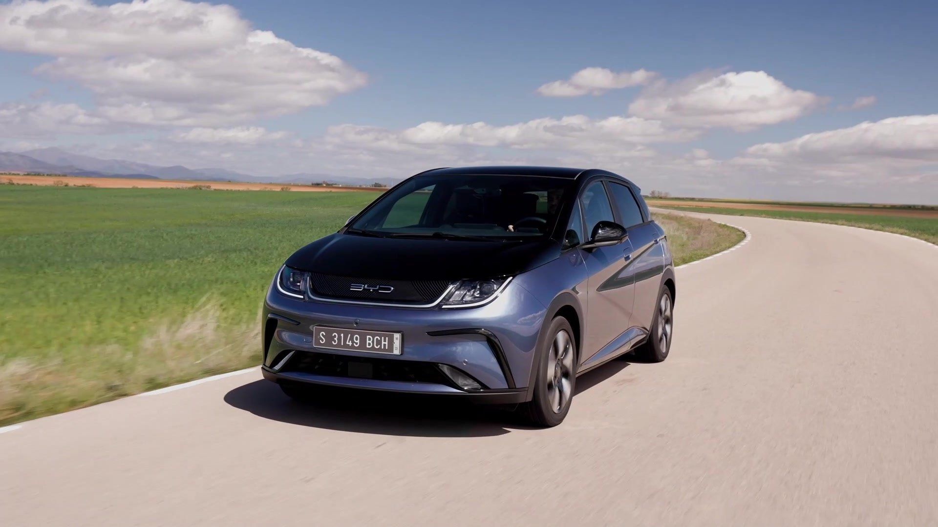 1920x1080 BYD Dolphin in Atlantis Grey Driving Video