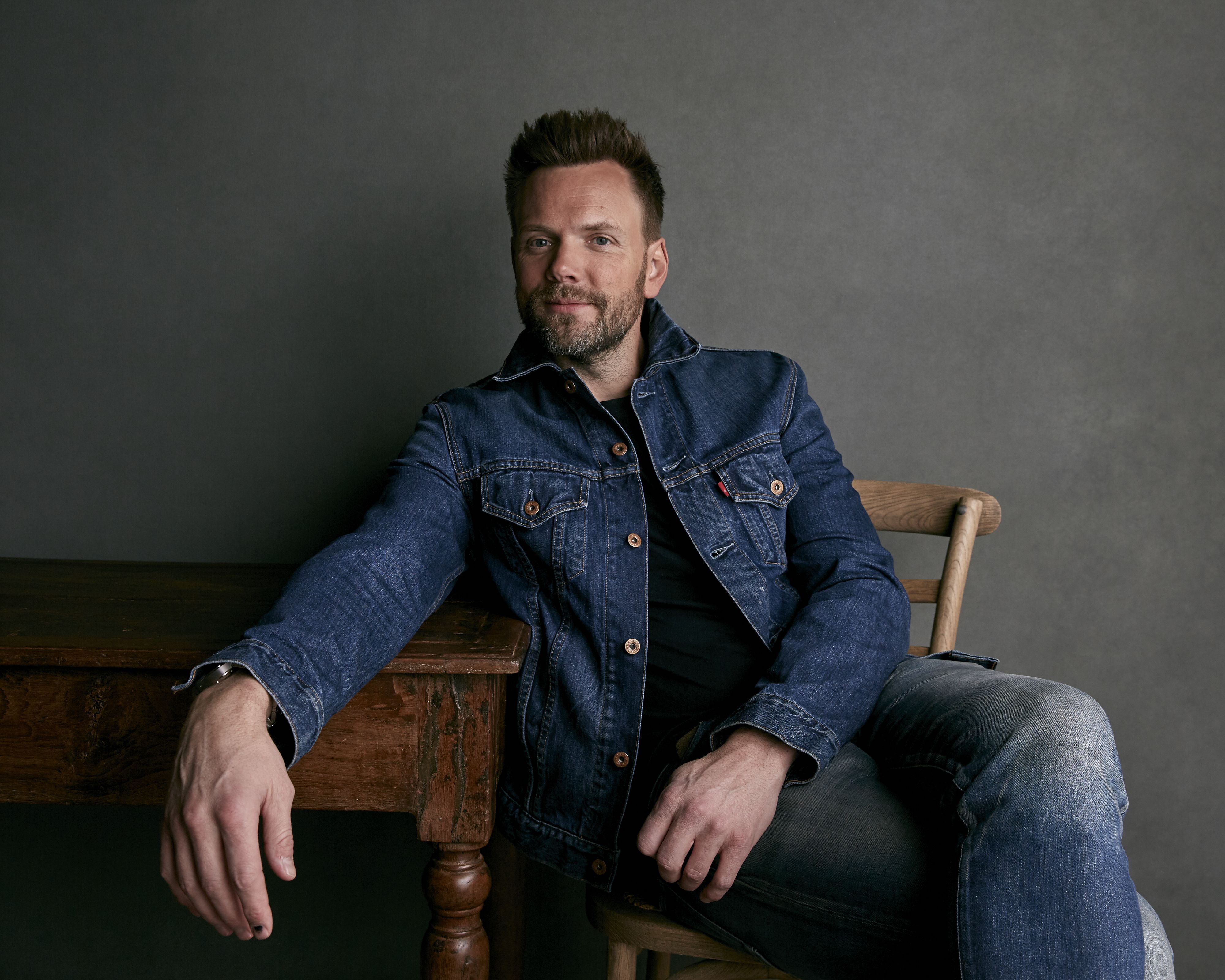 4000x3200 My worst moment: Joel McHale and the really, really, REALLY tough comedy crowd