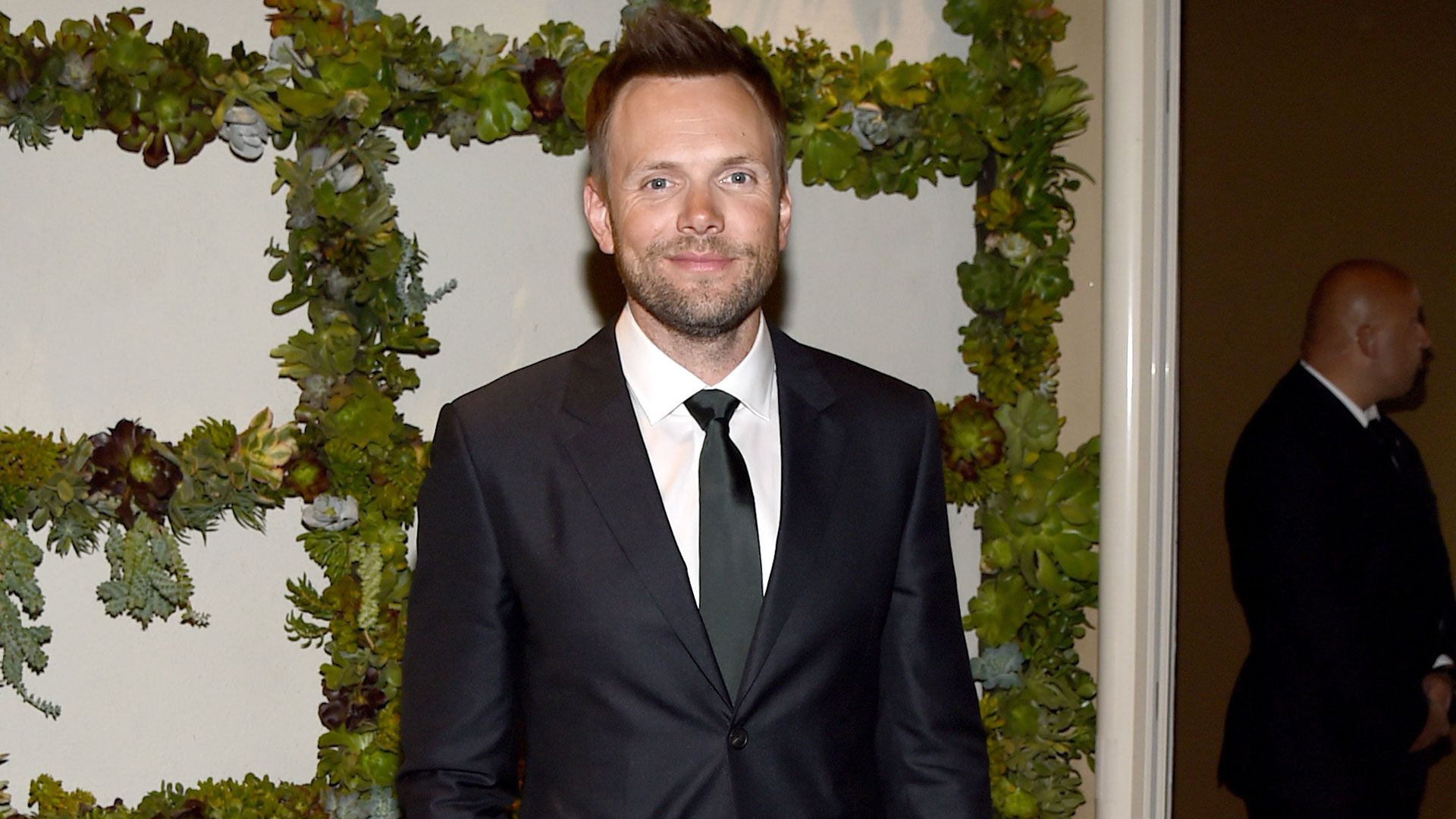 1920x1080 The Daily Show': Does Joel McHale Want To Replace Jon Stewart?