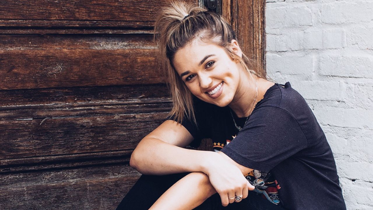 1280x720 Sadie Robertson Wallpaper