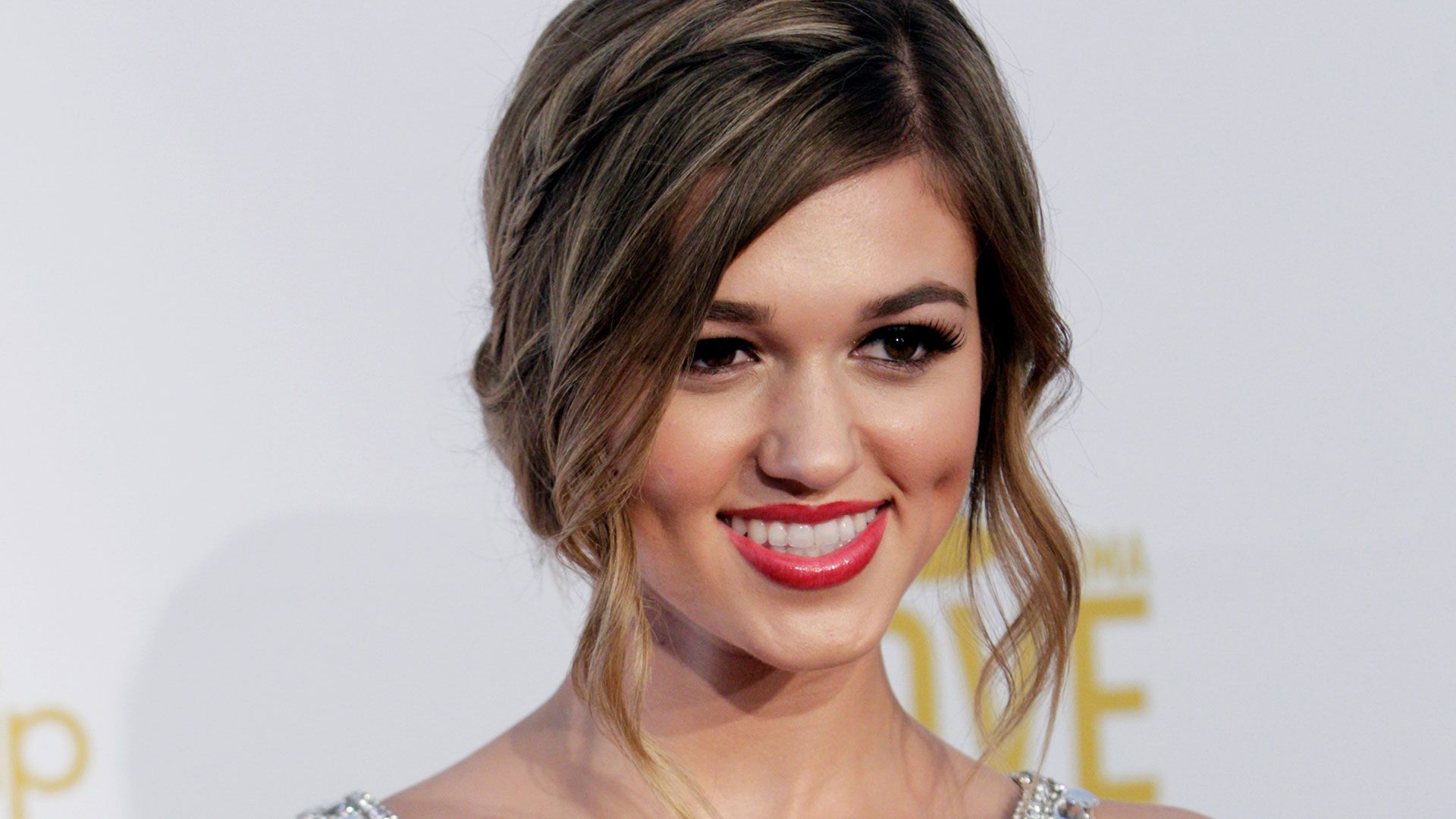 1920x1080 Find Your Confidence in Christ': Sadie Robertson Encourages Millions of Fans to Ditch Worldly Identity