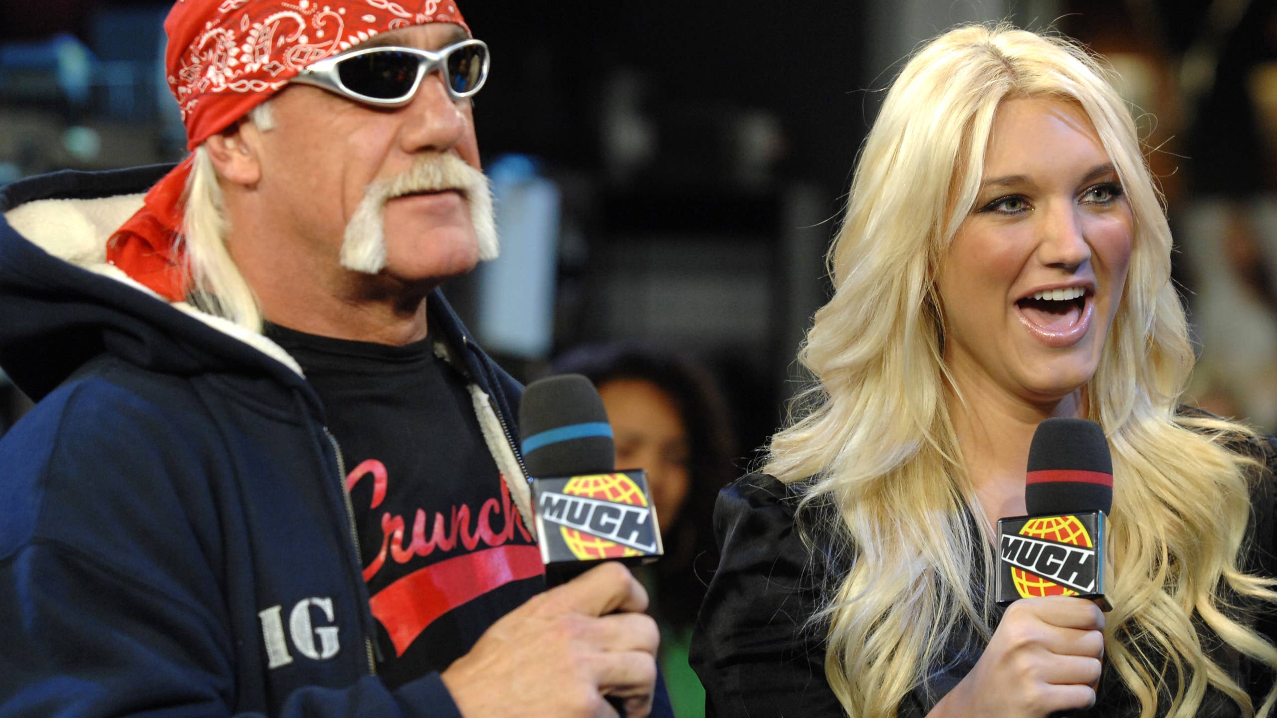 2560x1440 Brooke Hogan Shares Heartbreaking Story on Estrangement From Hulk Hogan's Journal