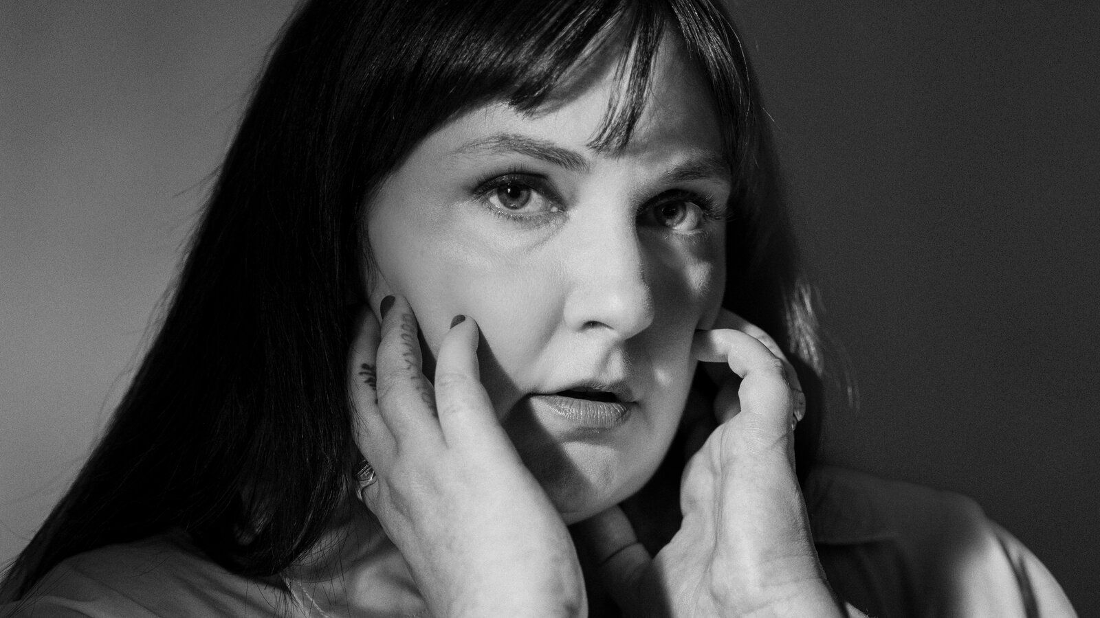 1600x900 Lena Dunham Is Still Trying to Figure Out Why People Hated Her So Much