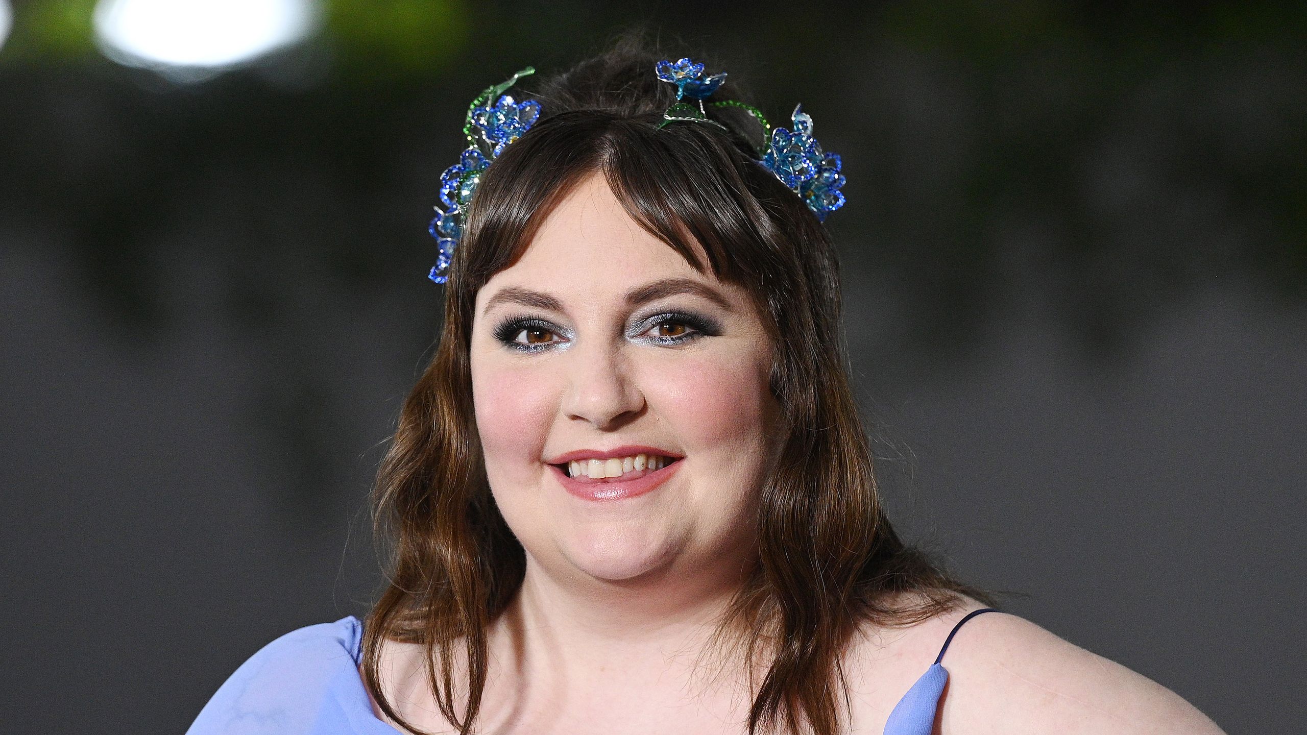 2560x1440 Lena Dunham Will Paint a Mural In Your Home in Support of Union Solidarity