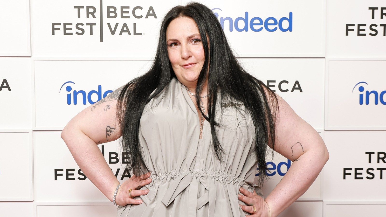 1600x900 Lena Dunham Announces Memoir 'Famesick' About 2010s Fame, Womanhood
