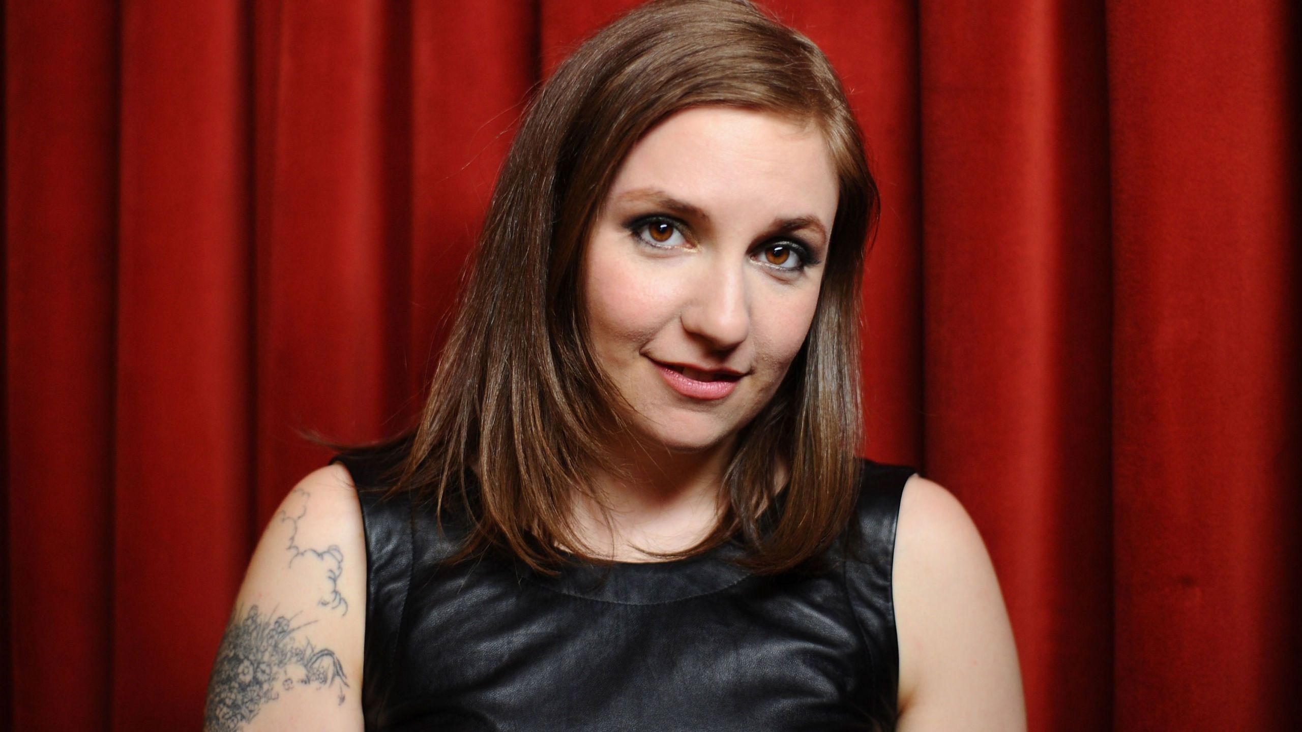 2560x1440 Lena Dunham joins the 'American Horror story' Season 7 cast