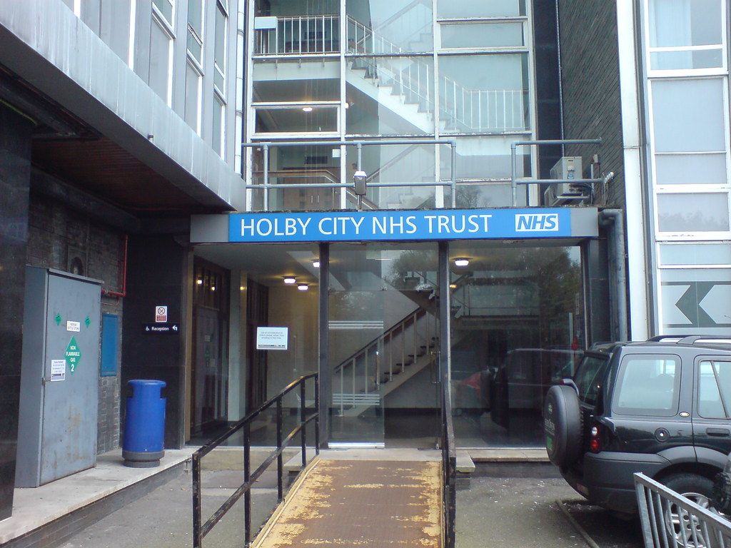 1024x768 Holby City Sign, Elstree Studios