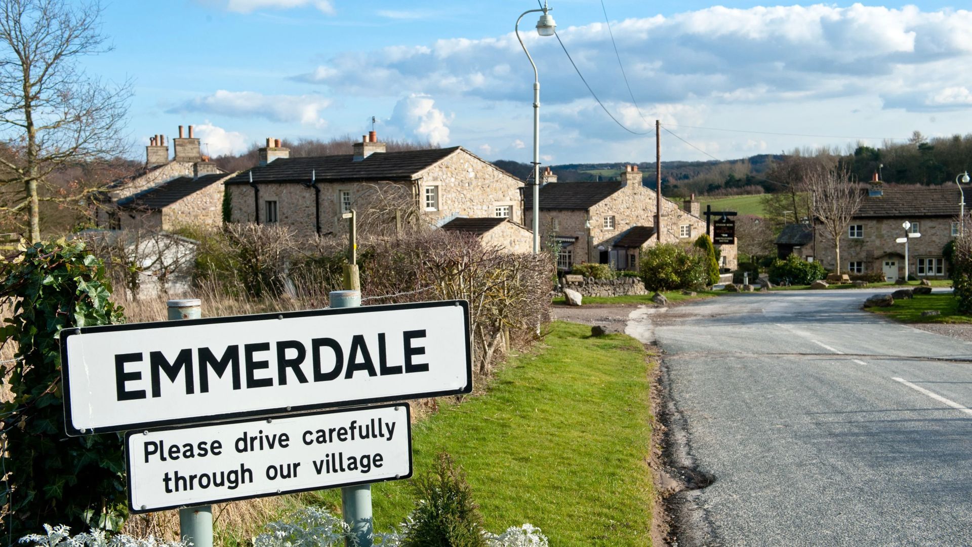 1920x1080 Emmerdale Legend Is Unrecognisable From Fan Favourite Character As He Films TV Series Away From The Dales