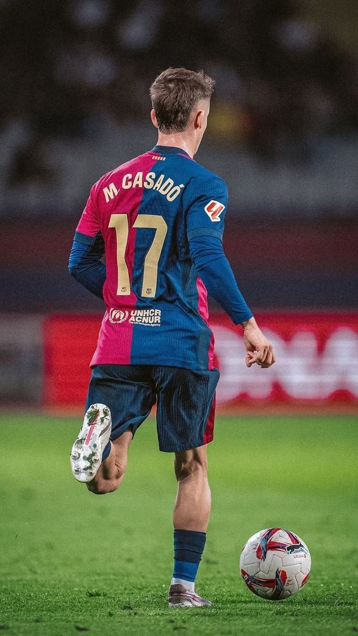 736x1308 Marc Casadó